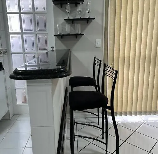 Apartamento Em Bc Perto Univali E Centro Eventos